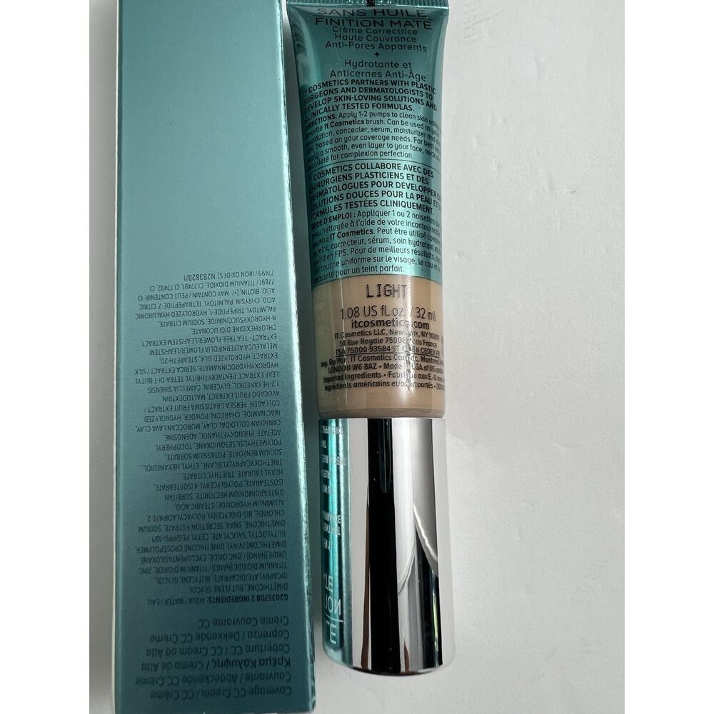 It Cosmetics Better CC+ SPF 40 Oil-Free Matte Cream - Light - Picture 4 of 4